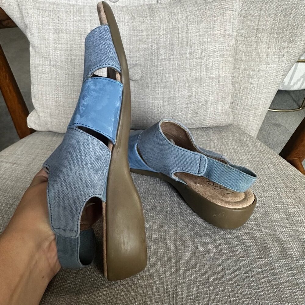 LifeStride Taura Sandals Womens Sz 8W Blue Denim Fabric Wedge Open Toe Shoes - Picture 8 of 10
